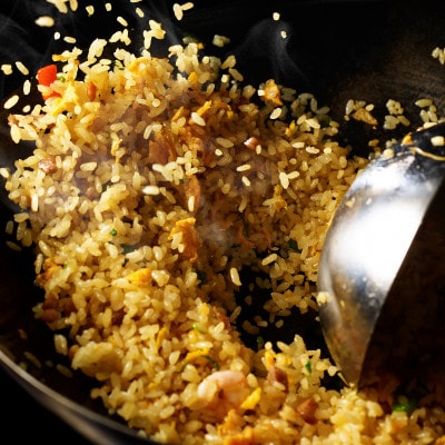 喜神菜館　鉄鍋直火中華　五目炒飯　16食入り(2食入×8袋)【配送不可地域：離島】