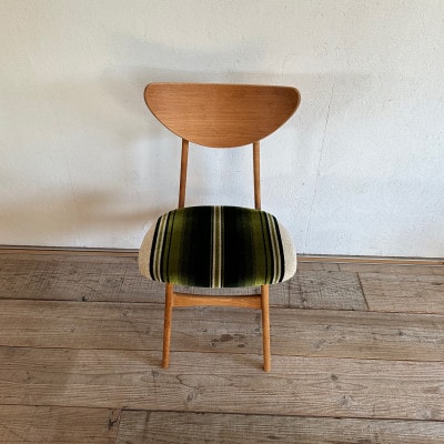 Karl Dining Chair グリーンストライプ ミディアムブラウンフレーム【SWOF】