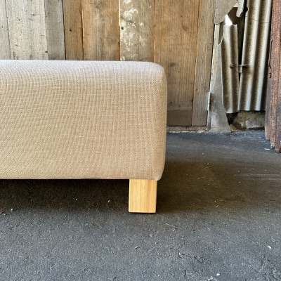 90 Bench(90ベンチ)NC アイボリー NAベース脚【SWOF】