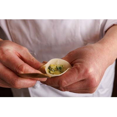 蓮花の冷凍餃子　16個入×2パック【配送不可地域：離島】