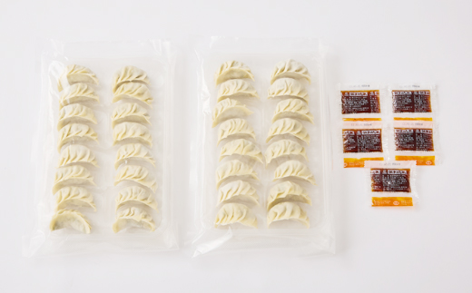 蓮花の冷凍餃子　16個入×2パック【配送不可地域：離島】