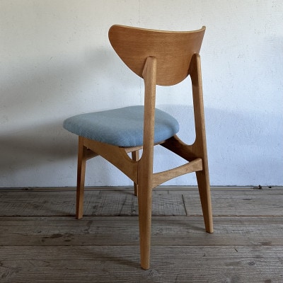 Karl Dining Chair NC ライトブルー ミディアムブラウンフレーム【SWOF】
