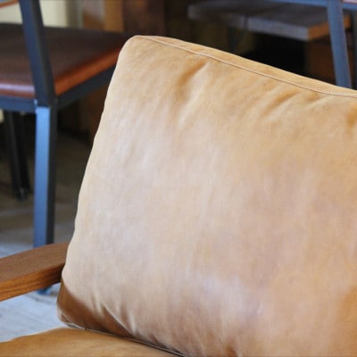 Orland Sofa 2.5人掛け (オーランドソファ) オイルレザー【SWOF】【配送不可地域：離島・沖縄県】