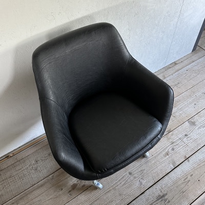 Cosmic Chair(コスミックチェア)キャスター脚 ランド ブラック【SWOF】