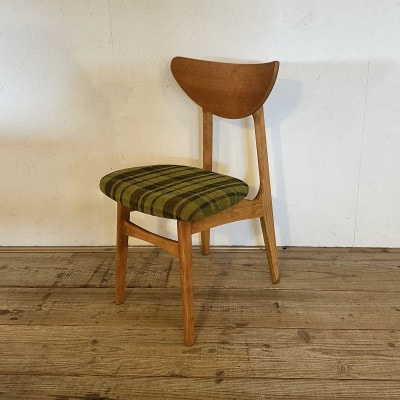 Karl Dining Chair ガルボ グリーン ミディアムブラウンフレーム【SWOF】