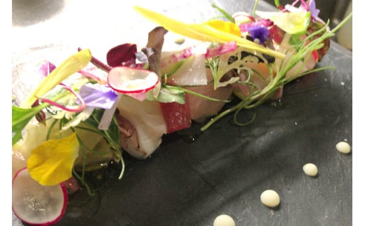 [フランス料理] 乾杯ドリンク付き フレンチフルコースお食事券 (2名様分)｜お食事券 お食事チケット フレンチ フランス料理 仏料理 結婚 記念日 誕生日 クリスマス 旅行 観光 トラベル 日帰り レジャー お出かけ [1119]