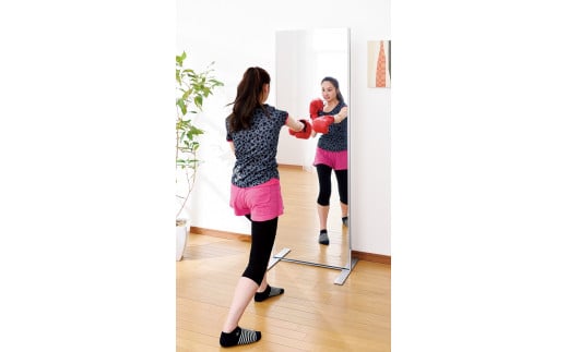 リフェクスミラーフィットネススタンドタイプ (フィルムミラー)NRM-F60-S (幅61cm×高さ182cm×厚み2.7cm)｜3way 軽量 鏡 姿見 全身鏡 リフェクスミラー スタンドミラー 壁掛けミラー インテリア 家具 防災 着付け 着替え ダンス ファッション 日本製 [0398]