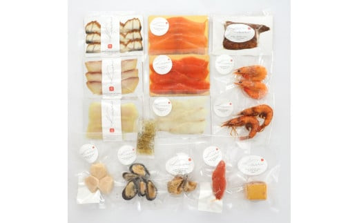 Kaoriのスモーク(魚介13種+チーズ)【Kaori-熏】燻製マイスターの技と味 海鮮おつまみ｜サーモン 紅鮭 かんぱち 真鯛 帆立 うなぎ カジキ さば 真つぶ貝 ムール貝 明太子 海老 エビ えび 海鮮 燻製チーズ スモークチーズ 詰合せ 食べ比べ おつまみ おかず 小分け くんせい 燻製 ギフト 贈答 贈り物 プレゼント [0477]