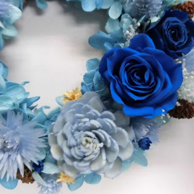 クロス調マグネットBOXリースアレンジ (ブルー)｜プリザーブドリース [0512]