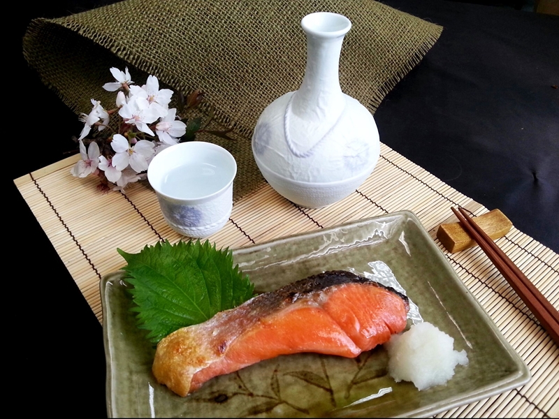 《天然塩 紅鮭切身》1尾分 (1900gから2000g) 昔ながらのシンプル製法／塩だけで製造 [1144]