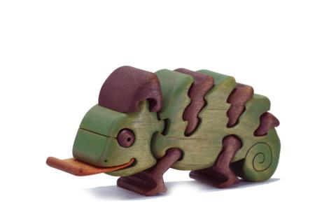 カメレオンの木製パズル　知育玩具 木製パズル おもちゃ プレゼント 男の子 女の子 誕生日 クリスマス 子供 大人 ギフト つみき 積み木 送料無料｜こだわりの逸品 地域特産品 ギフト 自分用 人気 おすすめ 積み木 積木 木のおもちゃ 動物つみき バランス ごっこ遊び おもちゃ 木製玩具 知育玩具 子ども 国産 安心 安全 出産祝い お祝い 贈り物 日本製 無塗装 ナチュラル 職人 手作り 