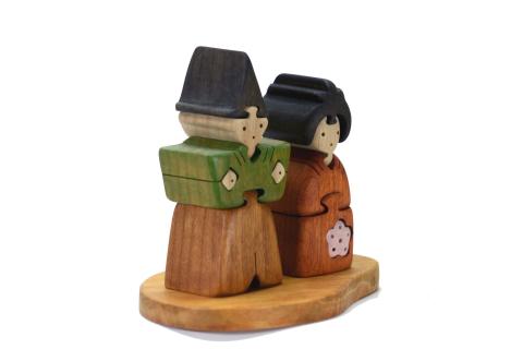 立ち雛（小）知育玩具 木製パズル おもちゃ プレゼント 男の子 女の子 誕生日 クリスマス 子供 大人 ギフト つみき 積木 送料無料 積み木 木のおもちゃ 動物つみき バランス ごっこ遊び おもちゃ 木製玩具 子ども 国産 安心 安全 出産祝い お祝い 贈り物 日本製 無塗装 ナチュラル 職人 手作り ギフト プレゼント