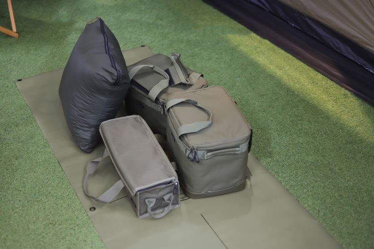 ANOBA ユーティリティーシート オリーブ(AN082) ふるさと納税 キャンプ 大阪府河内長野市