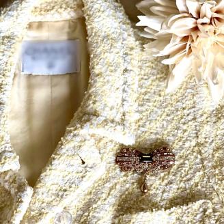 クラシカルなリボンブローチ（茶ーブラウン）希少なスワロフスキー®クリスタルを使用したRose　Taraオリジナルデザインブローチ