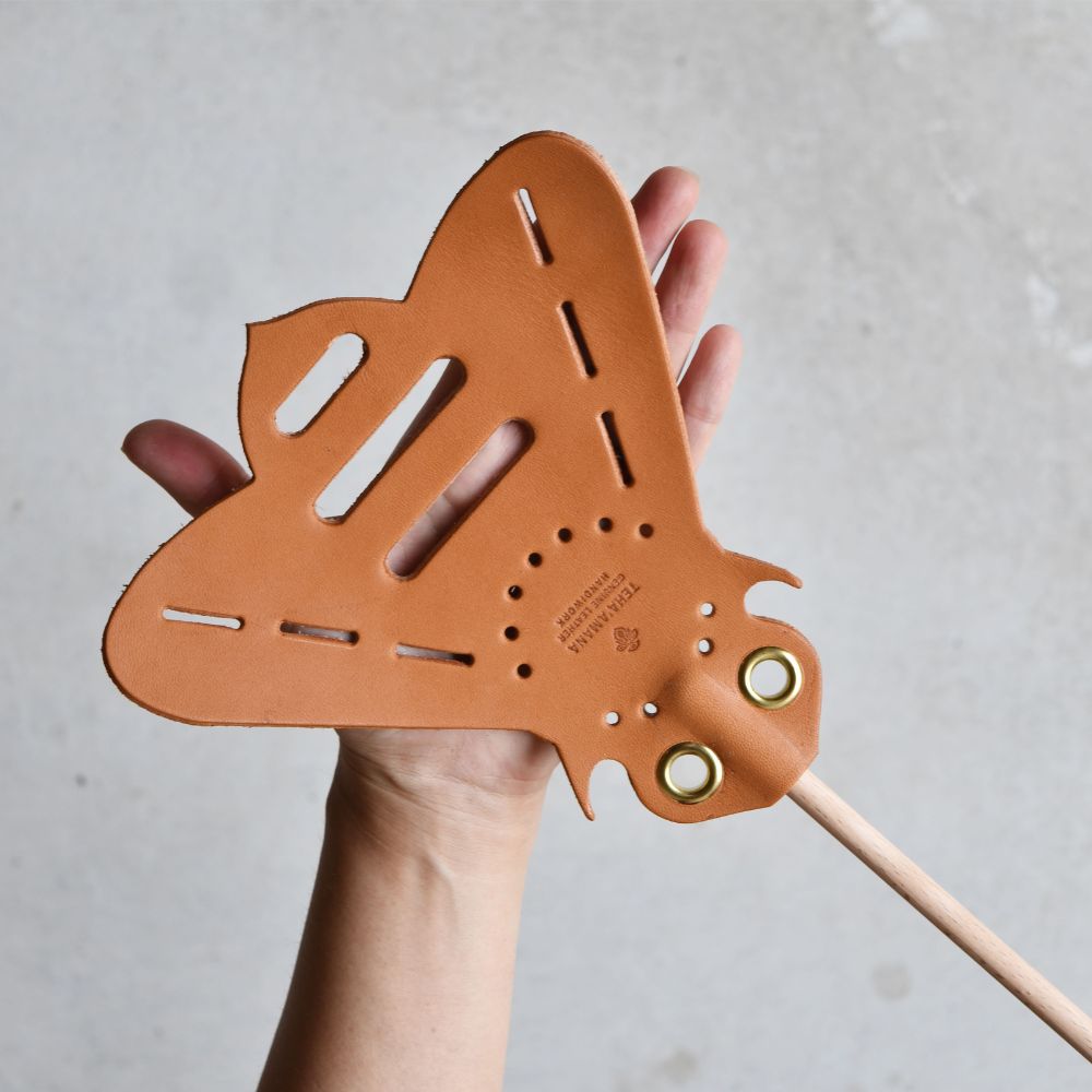 Teha’amana Fly flapper camel テハマナ 革のハエたたき キャメル