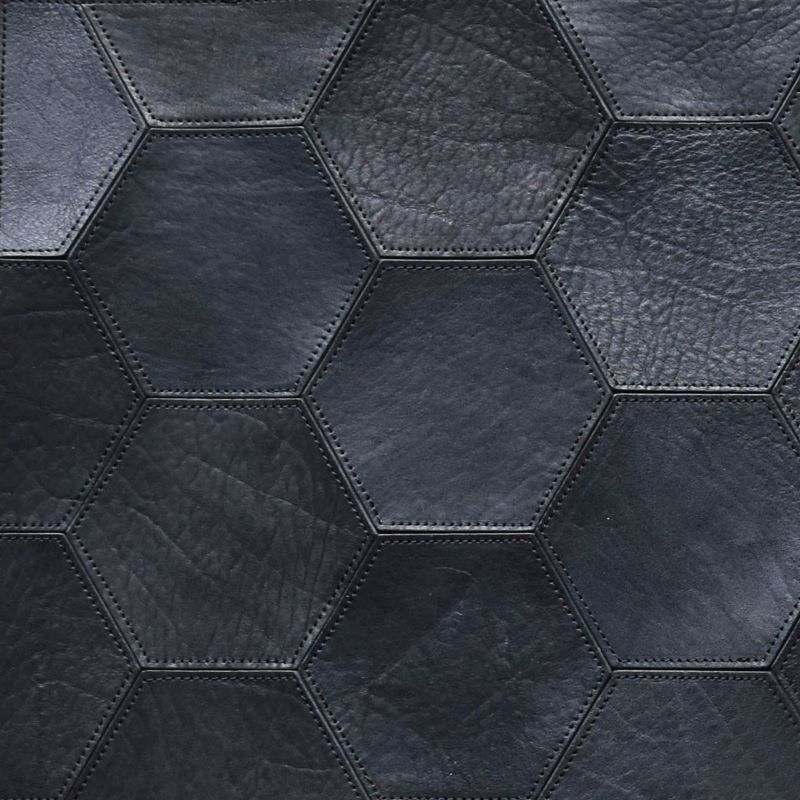 Teha’amana Mat honeycomb Smoke テハマナ 玄関マット ベーシック ブラック 革 皮 雑貨 おしゃれ レザー 本革 こだわりの逸品 地域特産品 ギフト 自分用 人気 おすすめ ブラック 