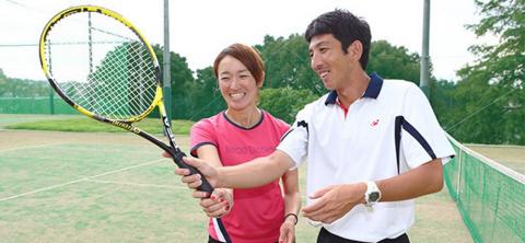ユニバーサルテニススクール 河内長野校 体験型スポーツレッスン｜大人向け1ヶ月体験レッスン（全4回）初心者歓迎 テニススクール お試しレッスン フィットネス 健康維持 習い事 アクティビティ 体験型返礼品 大阪 河内長野市
