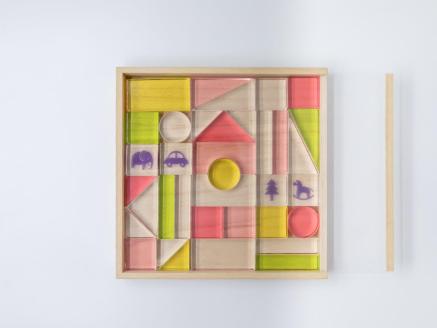 おもちゃを閉じ込めたアクリル積み木 36ピース ピンク HIKARINOTOY インテリア 知育 玩具 プレゼント お祝い｜こだわりの逸品 地域特産品 ギフト 自分用 人気 おすすめ