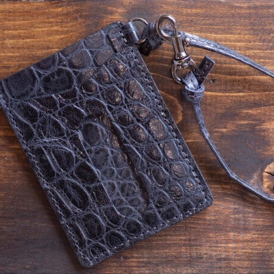 【パスケース】クロコエンボスレザー 型押し 社員証 ICカード 2枚収納【apo-08ec-NV】