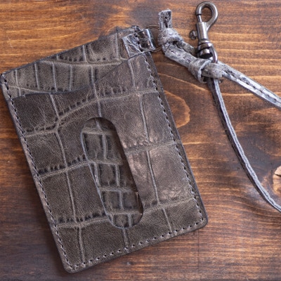 【パスケース】クロコエンボスレザー 型押し 社員証 ICカード 2枚収納【apo-08ec-KH】