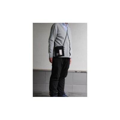 和泉市久保惣記念美術館オリジナルサコッシュ(枯木鳴鵙図)