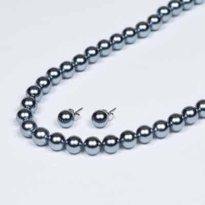 《いずみパール》貝パール8mmネックレス・ピアス2点セット(ガンメタル)簡易箱付(AN162)【配送不可地域：沖縄県】