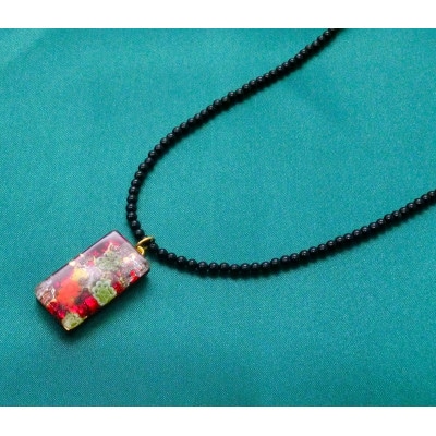 ベネチアンガラス使いのブラックオニキスネックレス〈紅葉〉【配送不可地域：沖縄県】