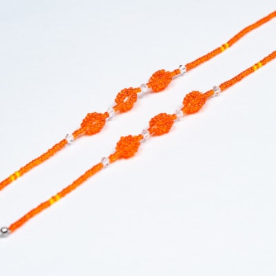 いずみガラスを使用したハンドメイドのメガネチェーン(オレンジ色)AN169