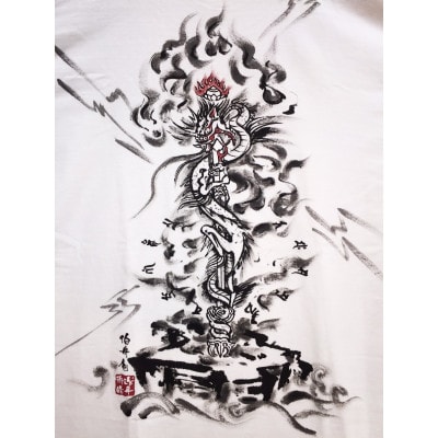手描きTシャツ 仏画 倶利伽羅不動 白 (半袖 Lサイズ)