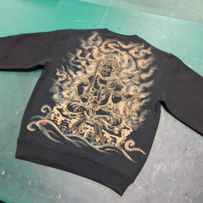 手描き トレーナー 不動明王 黒 (裏起毛 Lサイズ)