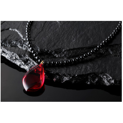 ルビーレッド琥珀のペンダント【配送不可地域：沖縄県】