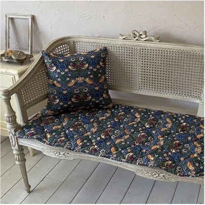 【ソファーパッド3人掛用50×150】ベストオブモリス  いちご泥棒NB　 MR-5015I-NB