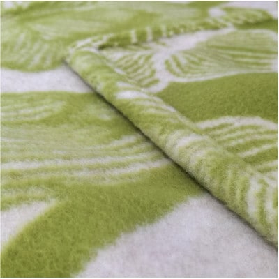 洗える!やわらかラムウール混 北欧調ブランケット ハーフサイズ(90×140cm)グリーン