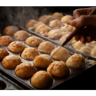 こだわりの定番たこ焼き　10食入り+たこ一オリジナルたこ焼きソース　2本【配送不可地域：離島】