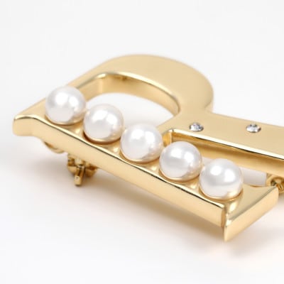 【RoseYumiRose】イニシャルパールブローチペンダント『R』