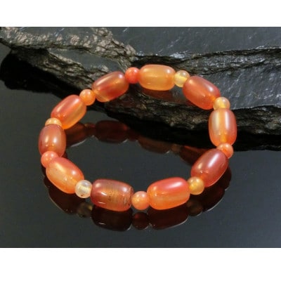 カーネリアンのナツメ型ブレスレット