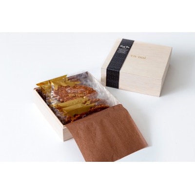 完熟・はちみつリーフパイ　12枚木箱入り