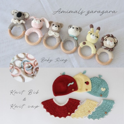 HOPPL(ホップル)　手編みべビーギフトセット(アップルSサイズ/ウサギガラガラ)