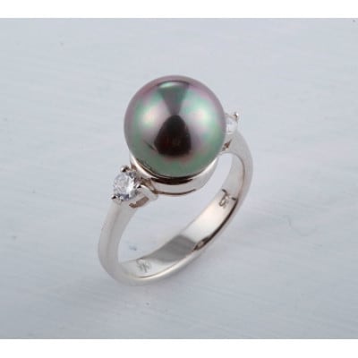 貝パールのシルバーリング・ピーコック(17号)【配送不可地域：沖縄県】