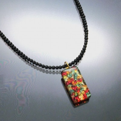 ベネチアンガラス使いのブラックオニキスネックレス〈紅葉〉【配送不可地域：沖縄県】