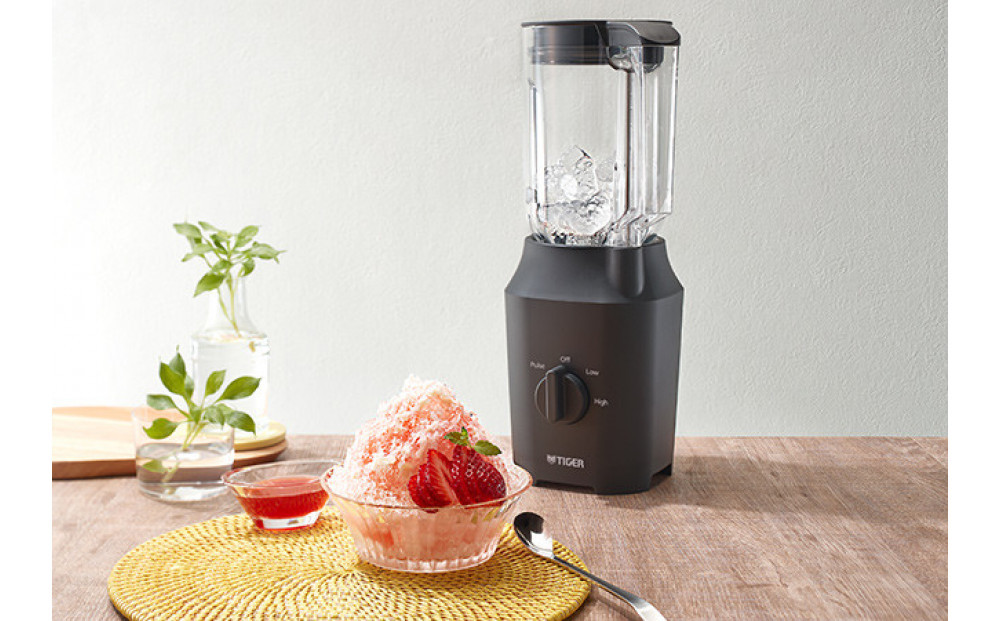 2025年度新製品  タイガー魔法瓶 ミキサー  SLC-A100KM マットブラック【ミキサー 電化製品 家電 タイガー パワフル まるごと 冷凍フルーツ  トライタン パワフルミキサー パーソナルカップ 大阪府 門真市 】