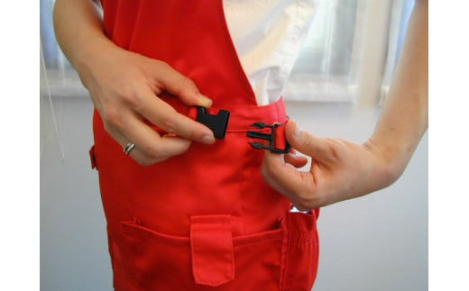 ショートエプロン 日本製 Ｍサイズ color：ベージュ【ショート　エプロン　日本製　Mサイズ　ベージュ　ポケット　静電気防止　動きやすい　収納力たっぷり 大阪府 門真市 】