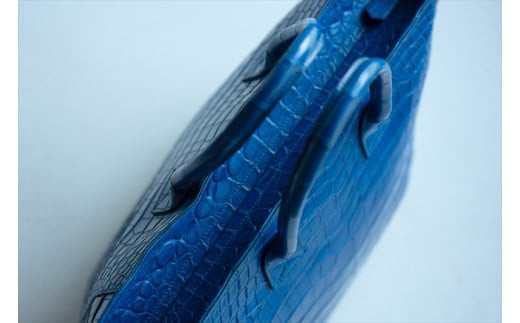 クロコダイルトートバッグL【クロコダイルトートバッグバッグ革注文後打ち合わせでクロコダイルの色と裏地の革の色と持ち手の長さ決定してから制作大阪府門真市】