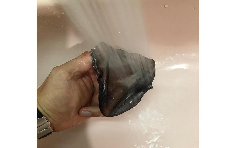 【難燃性】水洗いできる 難燃性ポリエステル製 ファン付きジャケット用防塵カバー メッシュ：１６ カラー：黒【水洗い　ポリエステル ファン付き ジャケット 防塵カバー 大阪府 門真市】