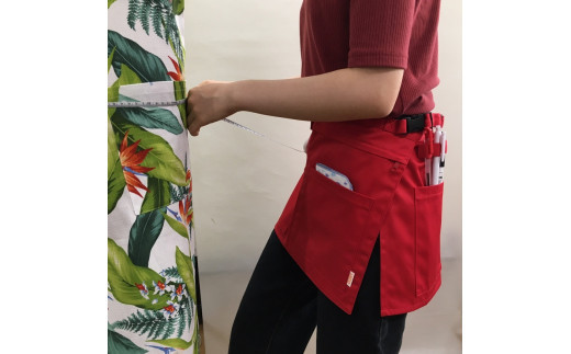 ギャルソンエプロン 日本製 Ｌサイズ color：ブラック【ギャルソン　エプロン　日本製　Lサイズ　ブラック　お尻まで覆うデザイン　ポケット　ポリエステル　速乾　静電加工　 大阪府 門真市 】