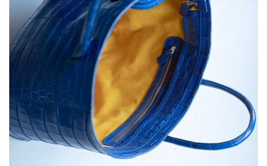 クロコダイルトートバッグL【クロコダイルトートバッグバッグ革注文後打ち合わせでクロコダイルの色と裏地の革の色と持ち手の長さ決定してから制作大阪府門真市】