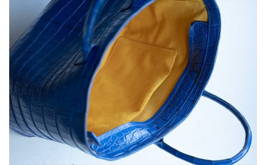 クロコダイルトートバッグL【クロコダイルトートバッグバッグ革注文後打ち合わせでクロコダイルの色と裏地の革の色と持ち手の長さ決定してから制作大阪府門真市】