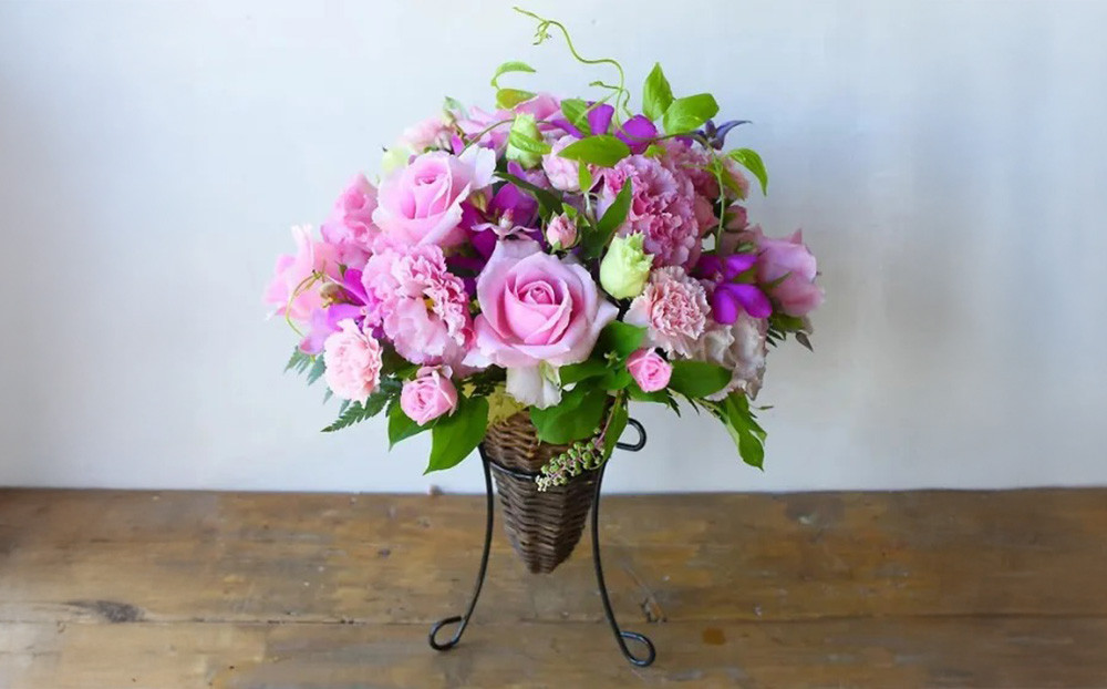 フラワーアレンジメント　ピンク基調【お誕生日】【プレゼント】【記念日】【ご結婚お祝い】【お土産】大切な方への【贈り物】に【 大阪府 門真市 】