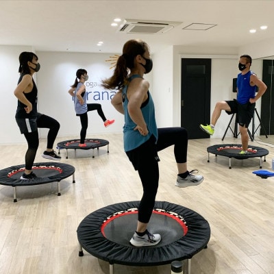 《大阪府高石市》ヨガ、ピラティス、体操などのグループレッスン体験チケット　60分(1名様分)