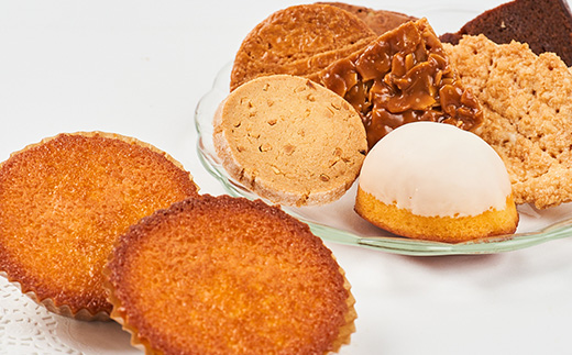 プレミアムギフトボックス (焼き菓子詰め合わせ)